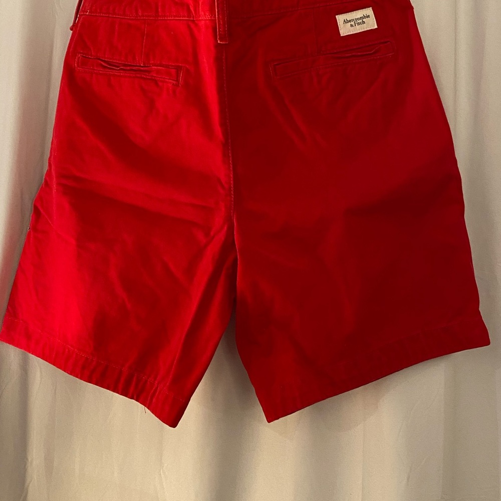 Abercrombie & Fitch shorts Red Sz. 34